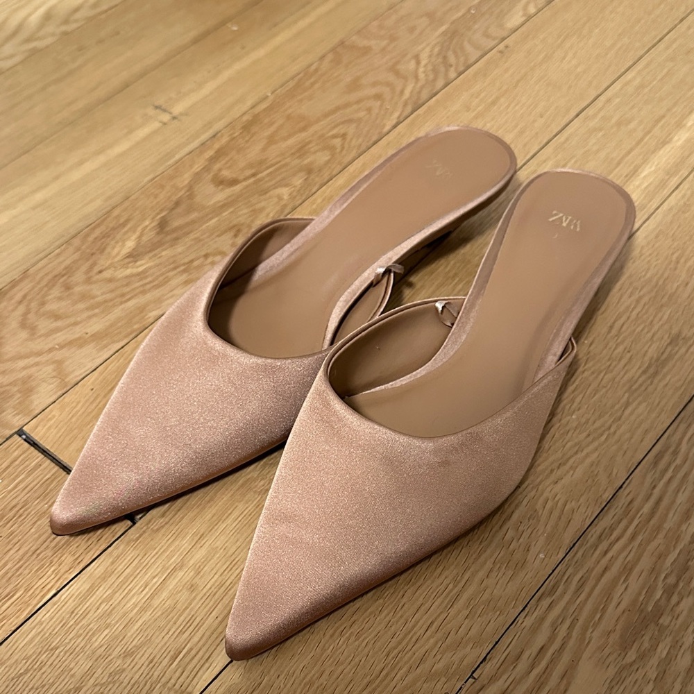 Zara Women's Nude Pointed Mules